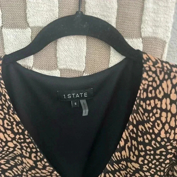 1 STATE BLOUSE SIZE SMALL - Picture 2 of 3